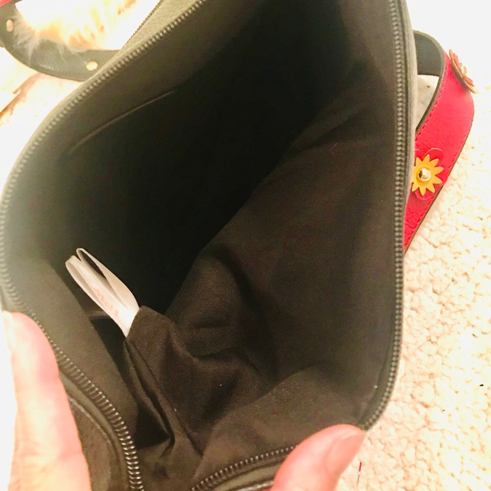 NWOT-Black Crossbody - Picture 8 of 13